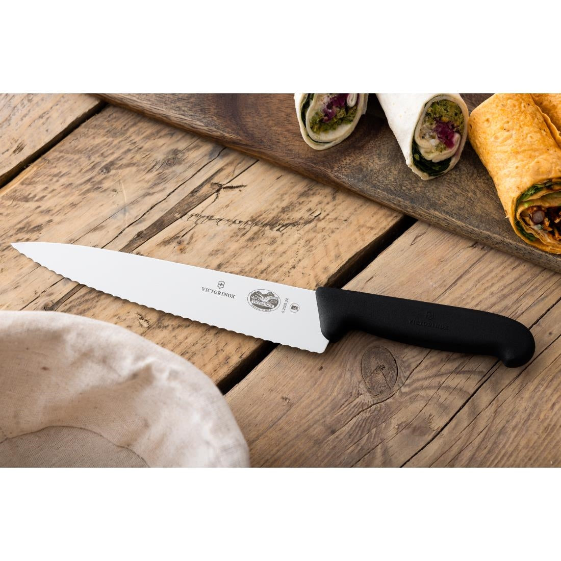 CC266 Victorinox Fibrox gekarteld vleesmes 22cm