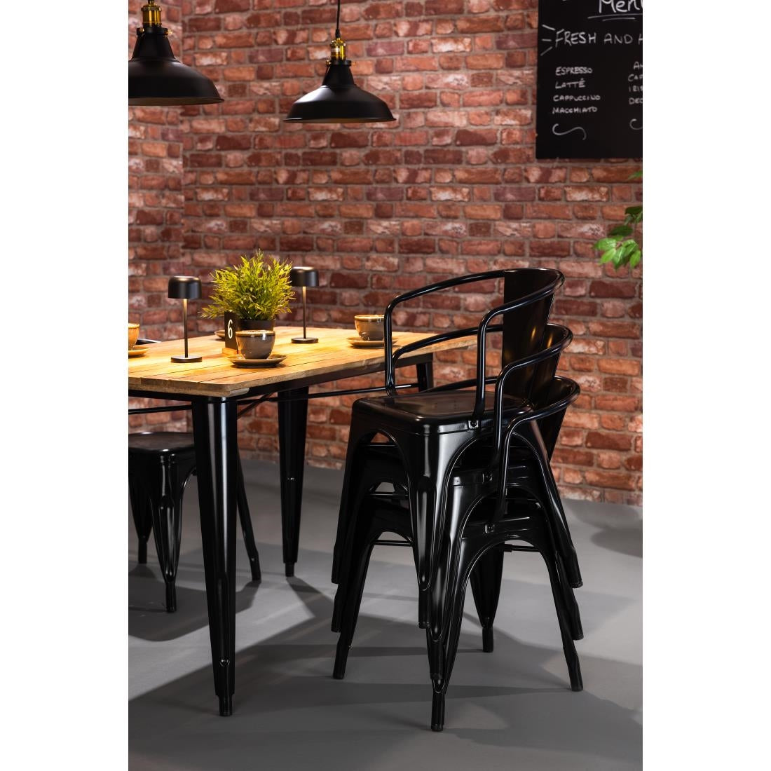 HZ810 Bolero Bistro Eettafel Met Mangohouten Lattenblad En Zwarte Poot 1200mm