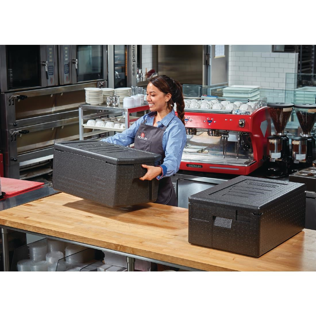 DW580 Cambro Cam GoBox geïsoleerde transportbox 46Ltr met grote handvatten