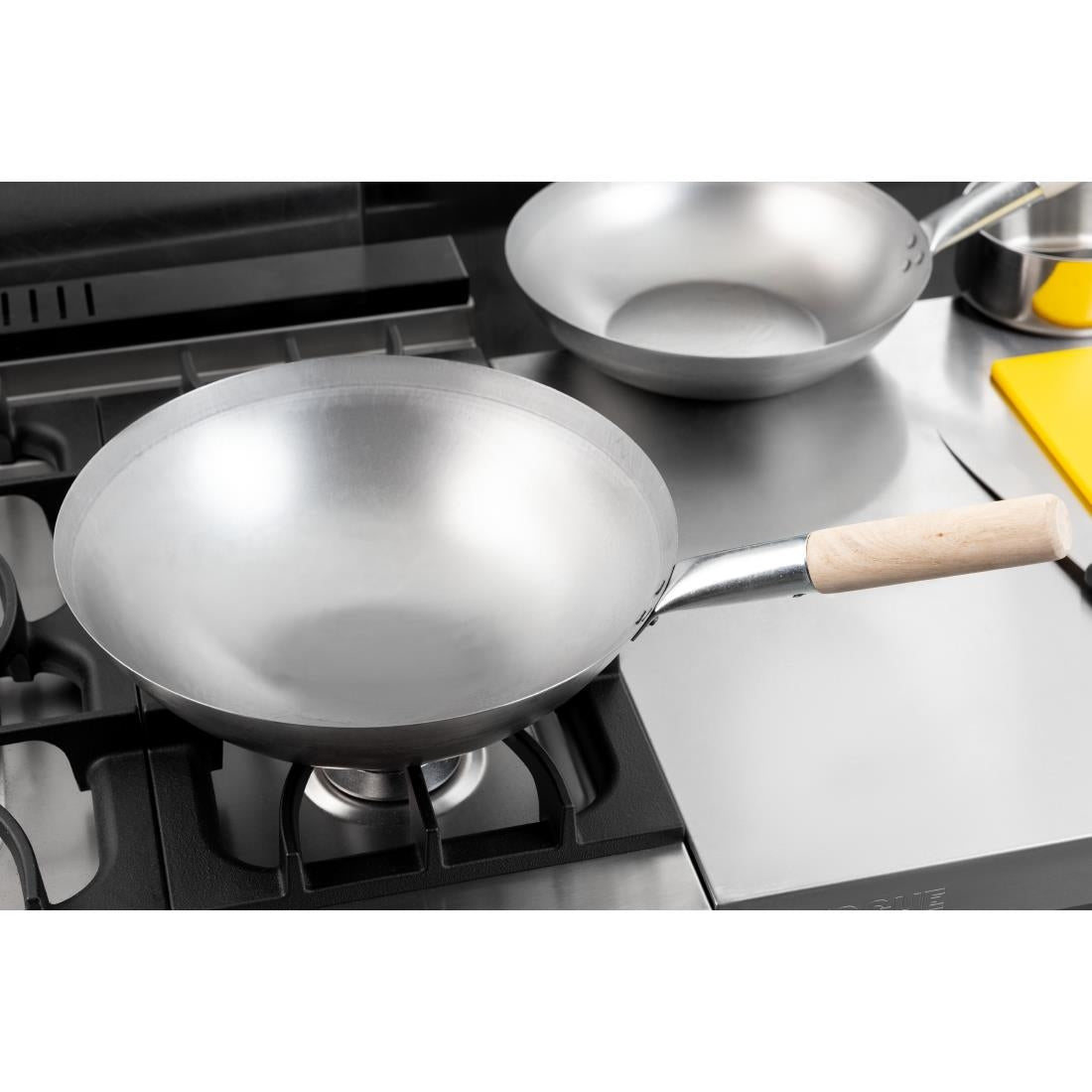 K299 Vogue zacht stalen wok met ronde bodem 35,5cm