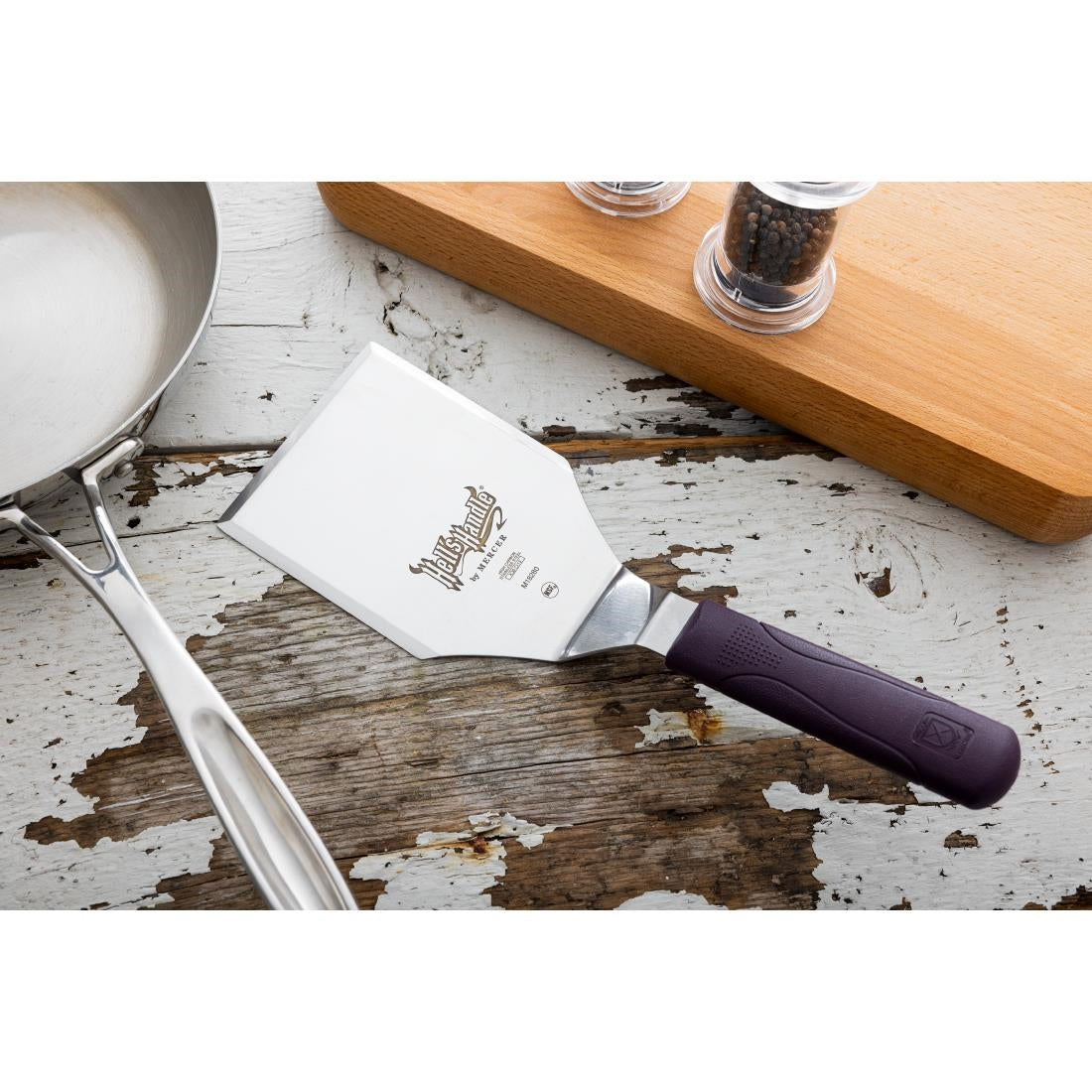 GG735 Mercer Culinary Hells Handle hittebestendige spatel heavy duty 12,5x10cm