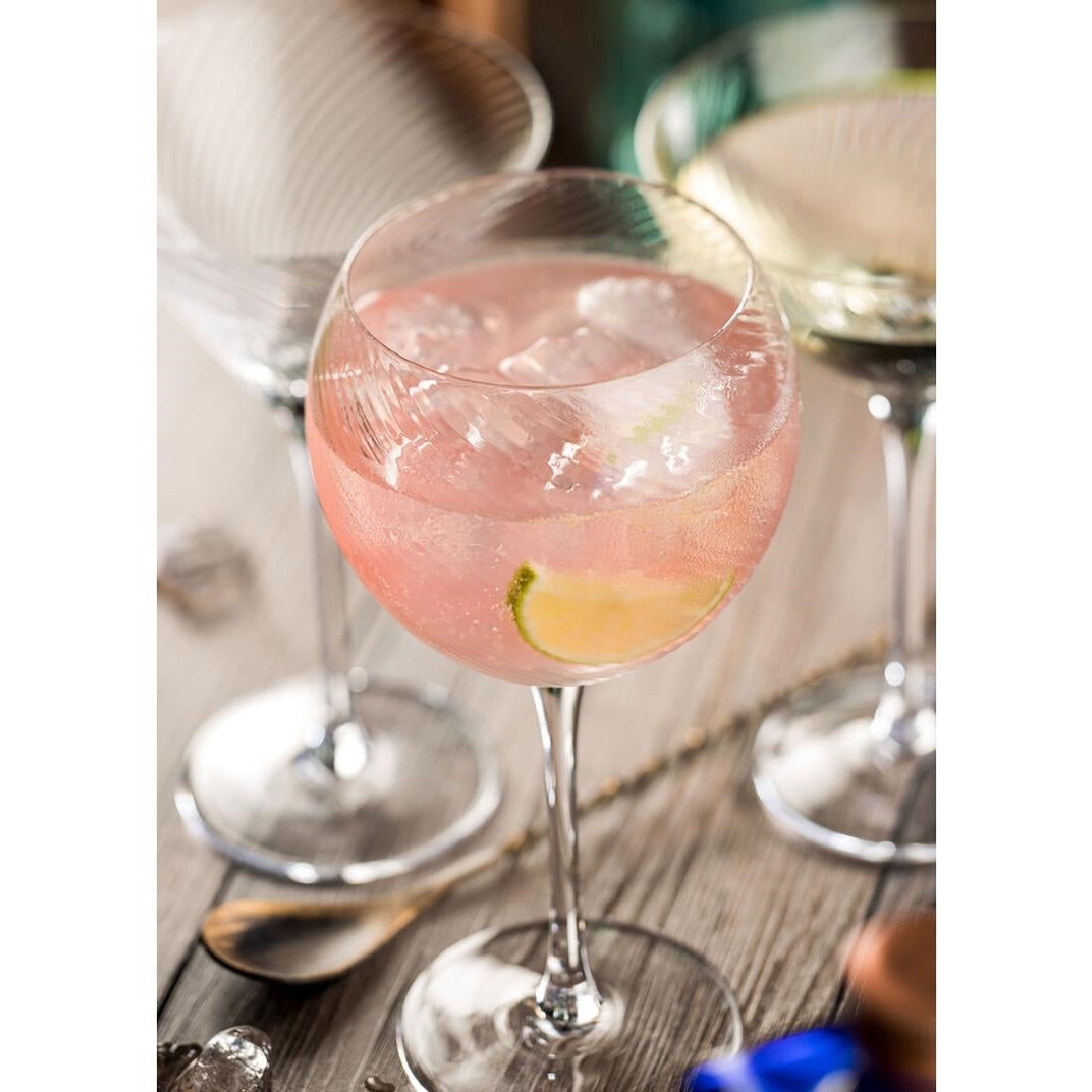 CZ071 Utopia Twisted Hayworth-Cocktailglazen, 580ml (6 stuks)