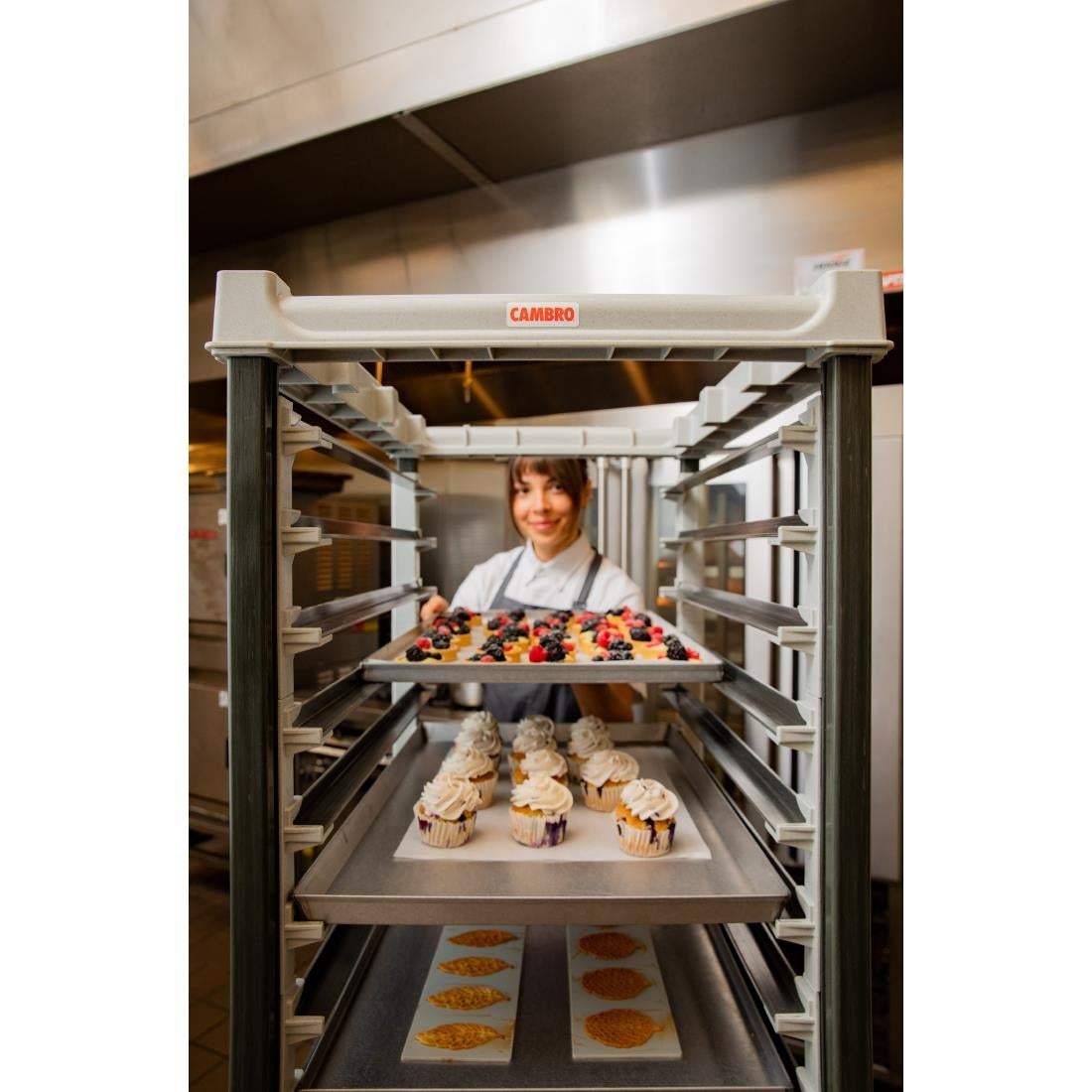 FU681 Cambro Ultimate Bakkerijwagen Op Volledige Hoogte 600x400mm
