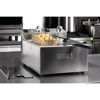 CU615 Buffalo Dubbel Tank Dubbele Mand 2X3Ltr Aanrecht Friteuse 2X2Kw