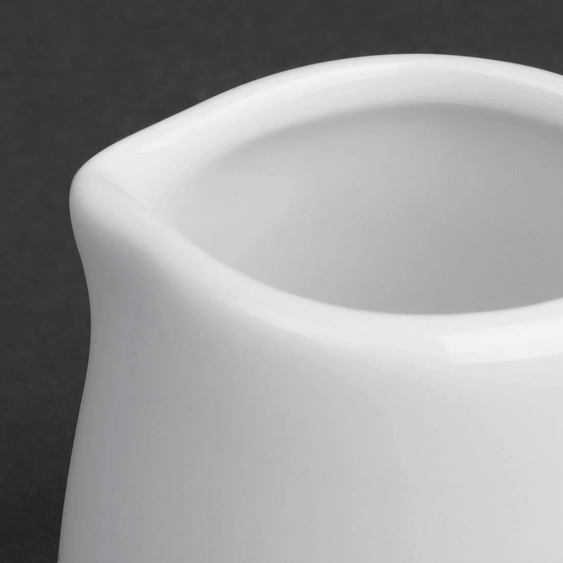 C203 Olympia Whiteware melkkannetjes 4,3cl (12 stuks)