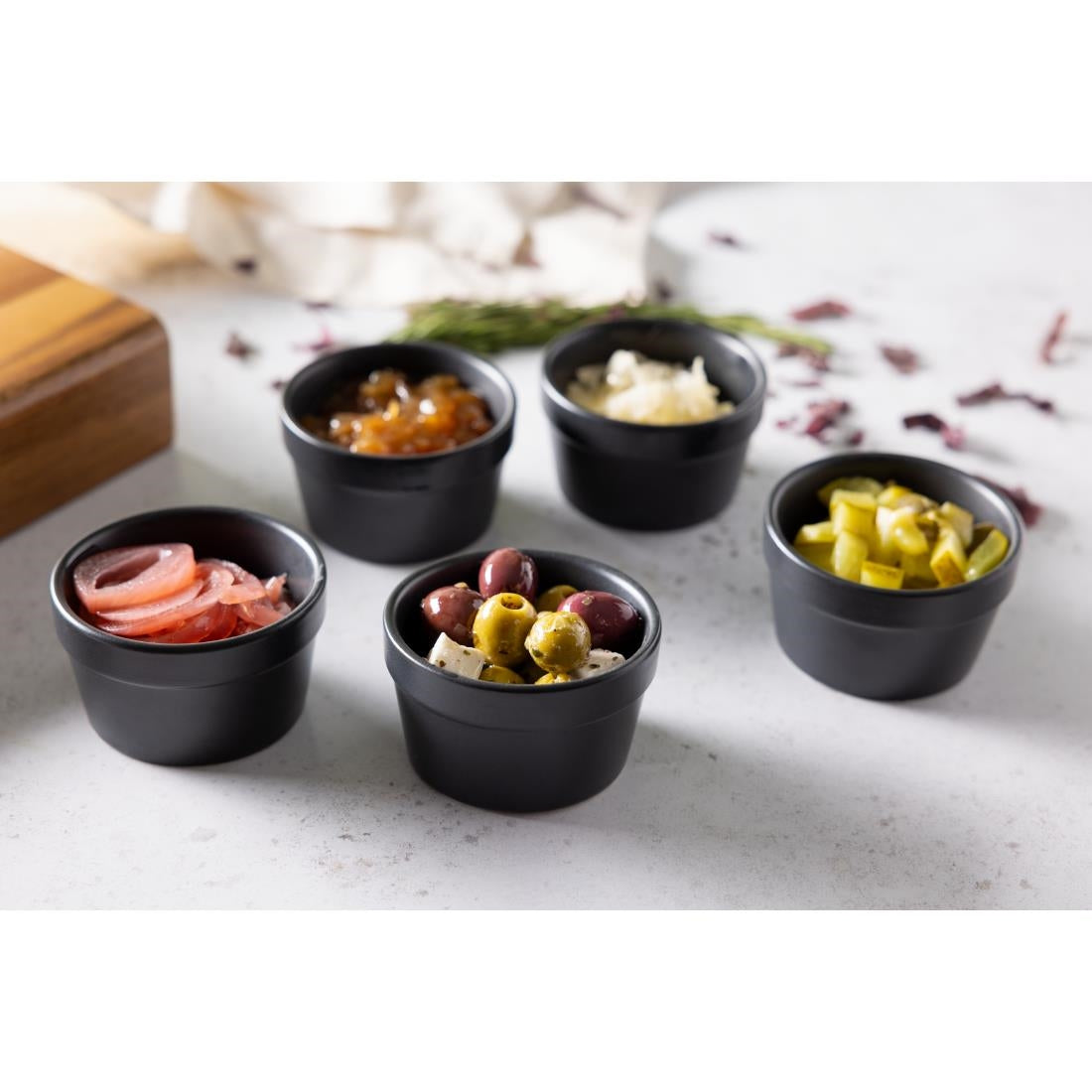 DK830 Olympia stapelbare ramekin mat zwart 77x45mm (6 stuks)