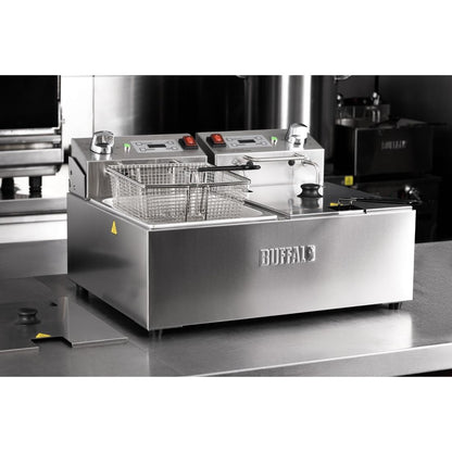 CU624 Buffalo Dubbele Elektrische Friteuse met Timer 2x5Ltr