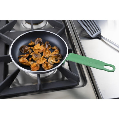 FB470 Hygiplas Teflon Platinum Plus anti-aanbak koekenpan 200mm groen handvat