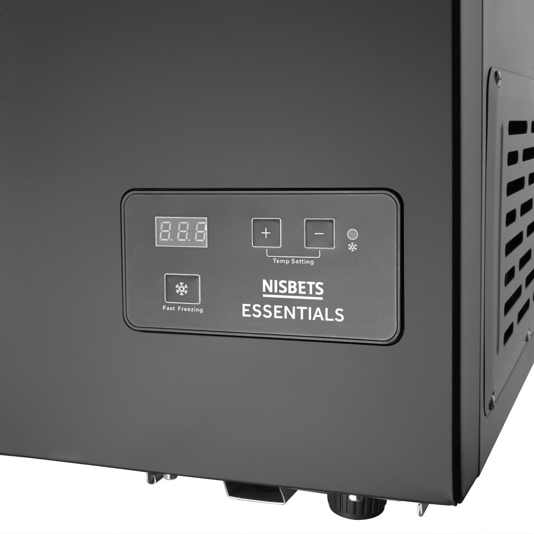 CJ387 Nisbets Essentials diepvrieskist - 93ltr 574mm