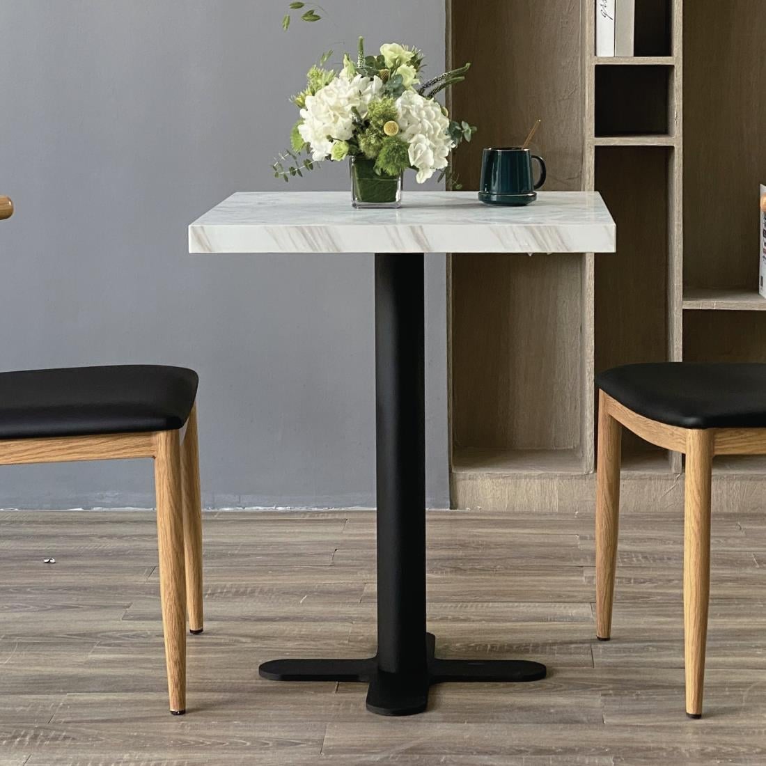 DT446 Bolero, voorgeboord vierkant tafelblad met marmereffect, 700 mm