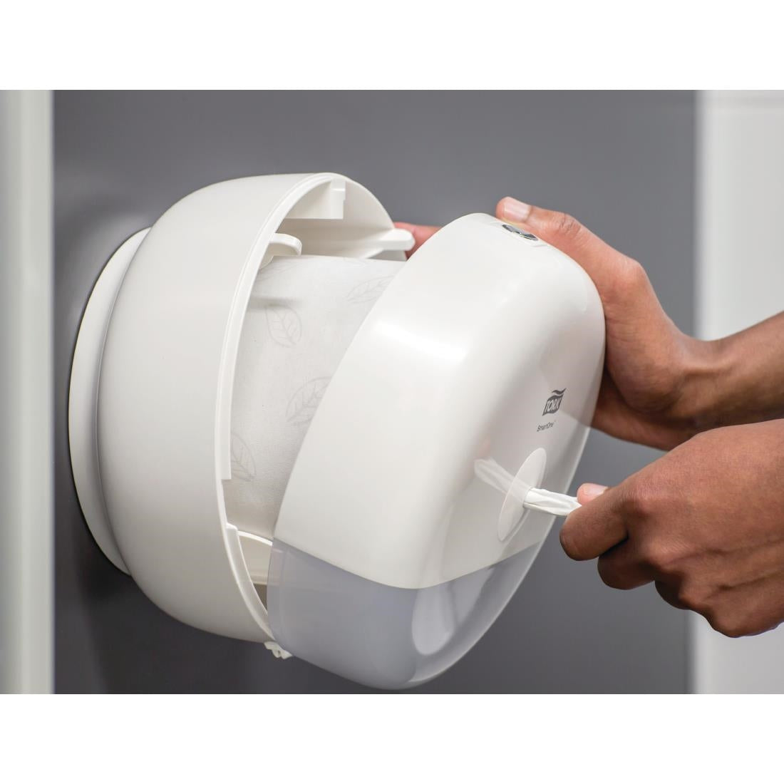 FA701 Tork Smart One Mini Toiletroldispenser Wit