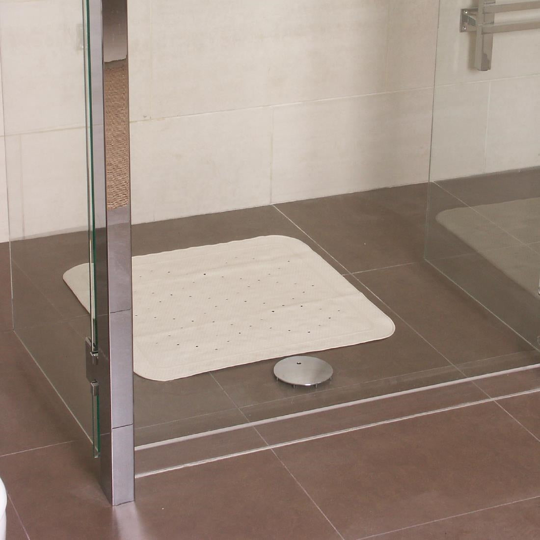 GT857 Mitre Essentials Shower Mat with Suckers