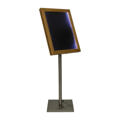 DP529 Securit 4xA4 teakhouten witte LED menukaarthouder met paal en voet