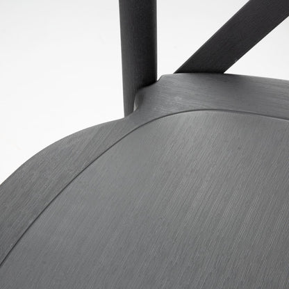 HW283 Bolero Manhattan Cross-Back Kunststof Stoelen Zwart (4 stuks)