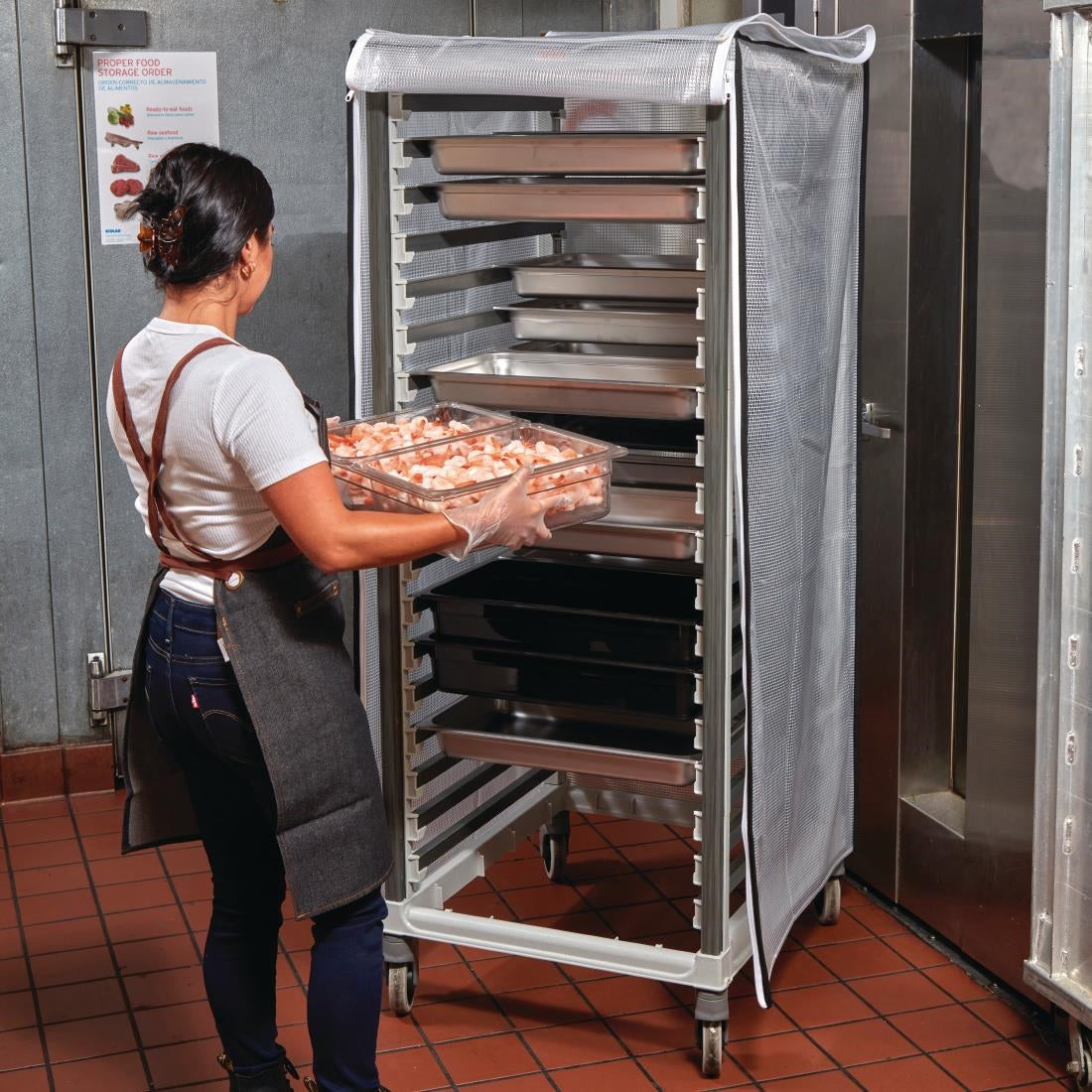 FP467 Cambro GN 2/1 trolley 18 etages voor 36x 1/1 GN bakken