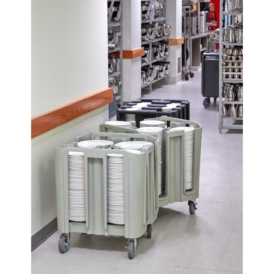 FE729 Cambro Compact Verstelbare Bordenwagen