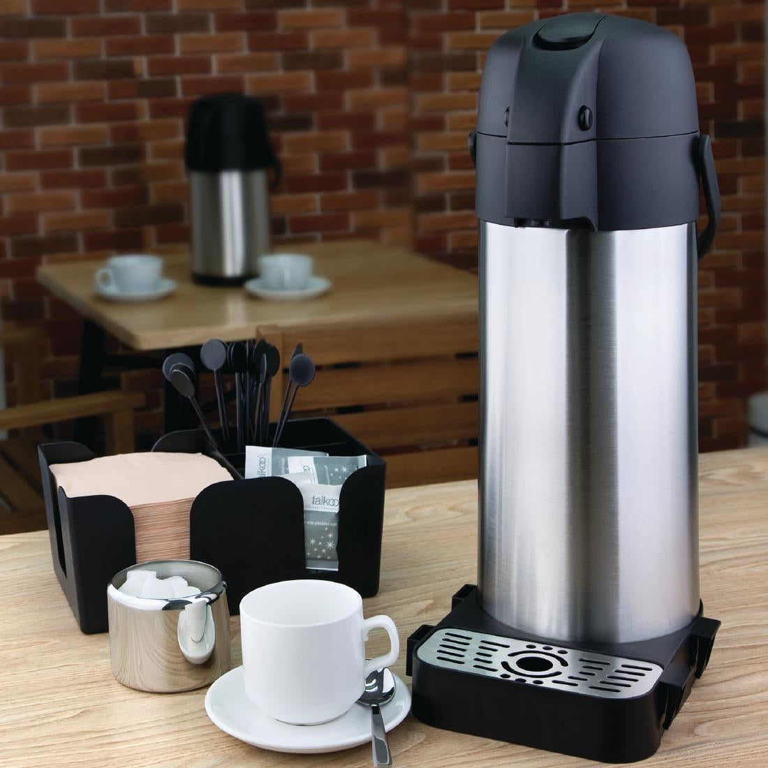 DL166 Olympia RVS pomp thermoskan 4Ltr