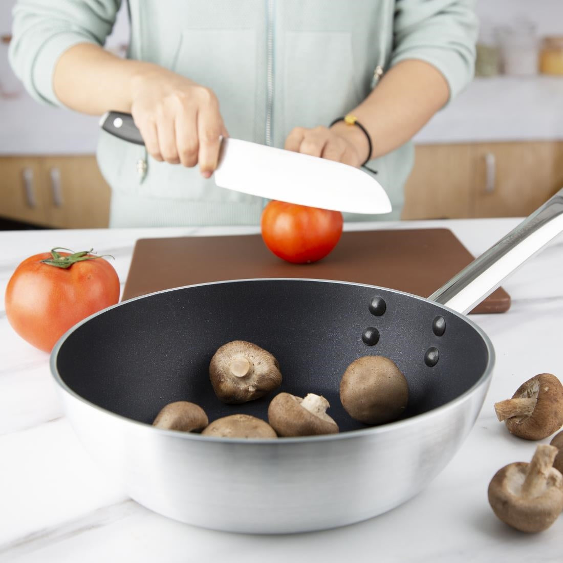 CB904 Vogue Teflon Platinum Plus anti-aanbak inductie sauteuse 24cm