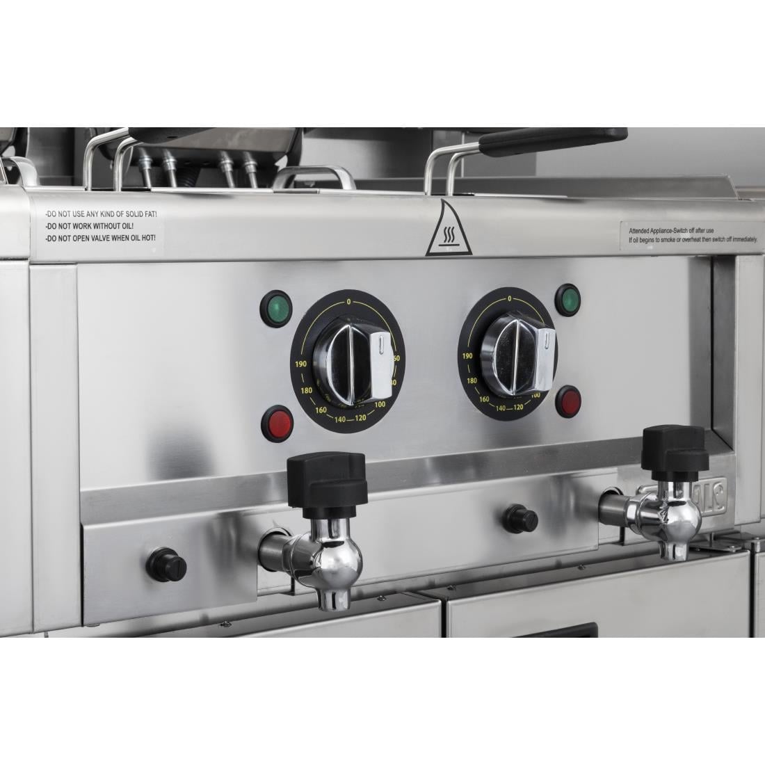CU477 Buffalo 600-Serie Elektrische Friteuse Met Dubbele Tank, 2 x 8 Liter