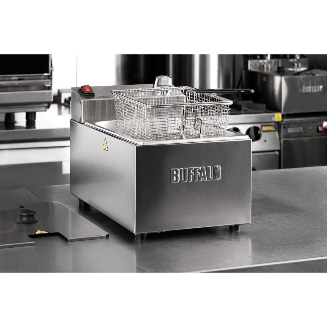 CU616 Buffalo Enkele Friteuse 5Ltr 2800W
