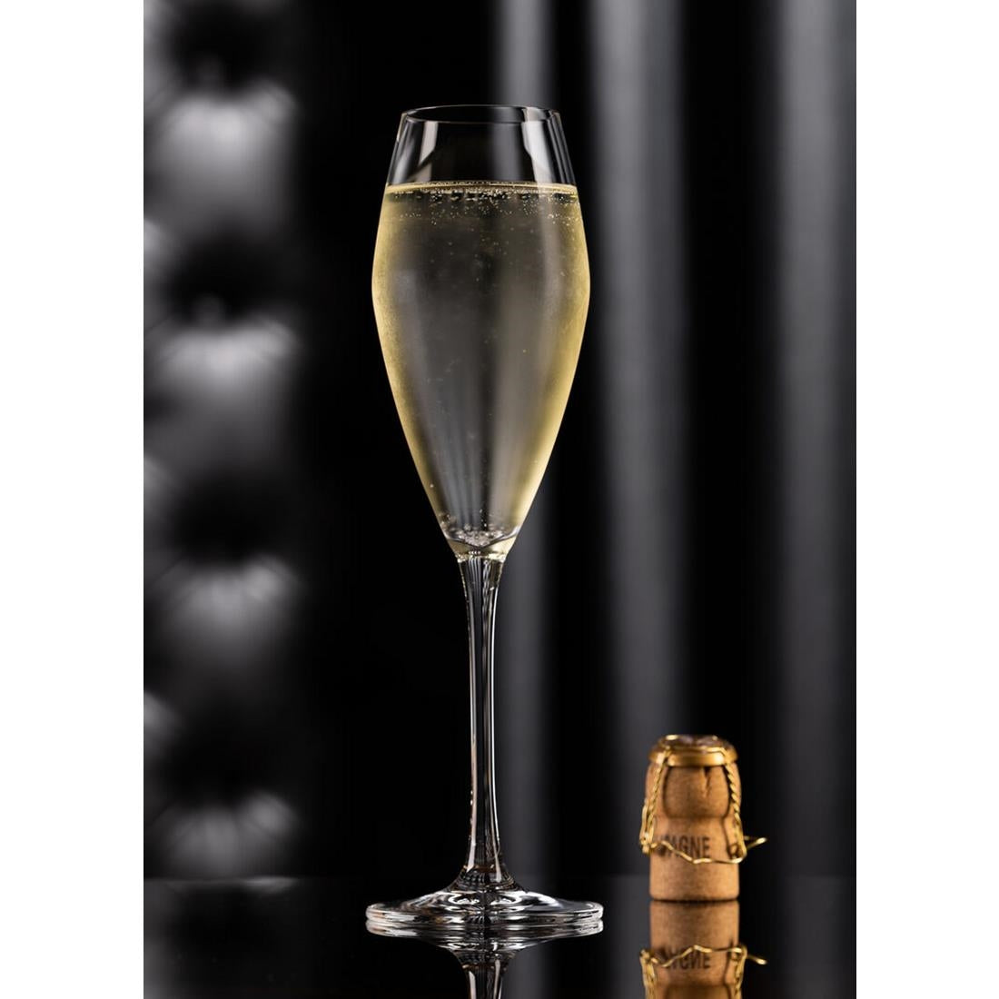 DX923 Utopia Seine Wijnglazen 260ml (6 Stuks)