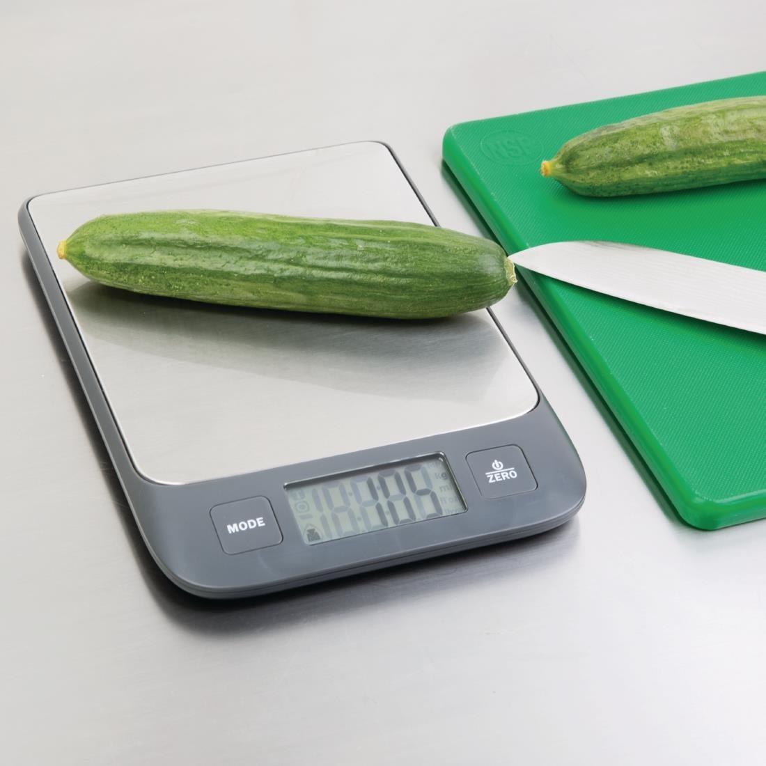 DA091 Nisbets Essentials digitale keukenweegschaal 5kg