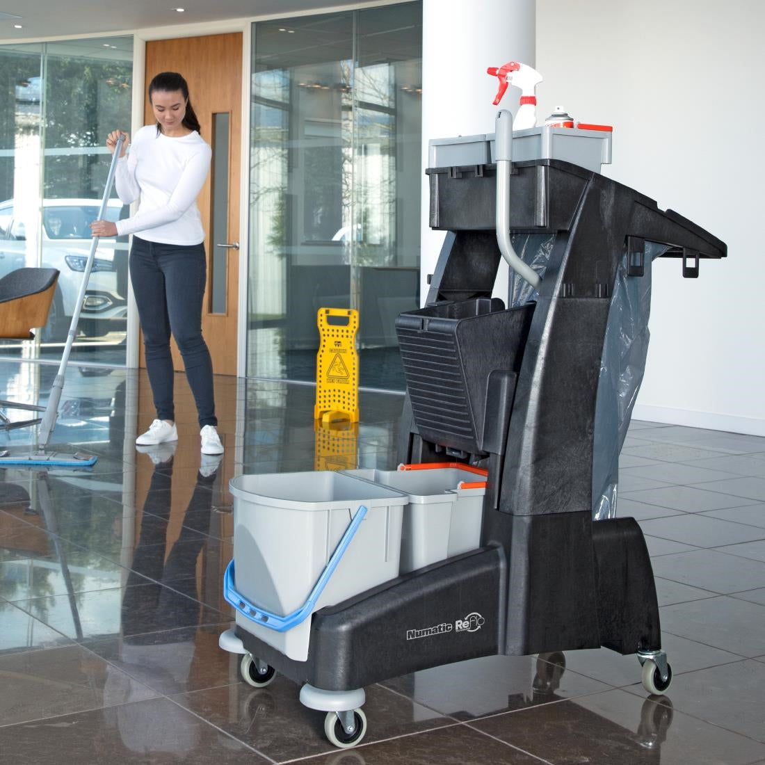 HU487 Numatic Compacte Reflo Multi-Matic Werkwagen Mm4