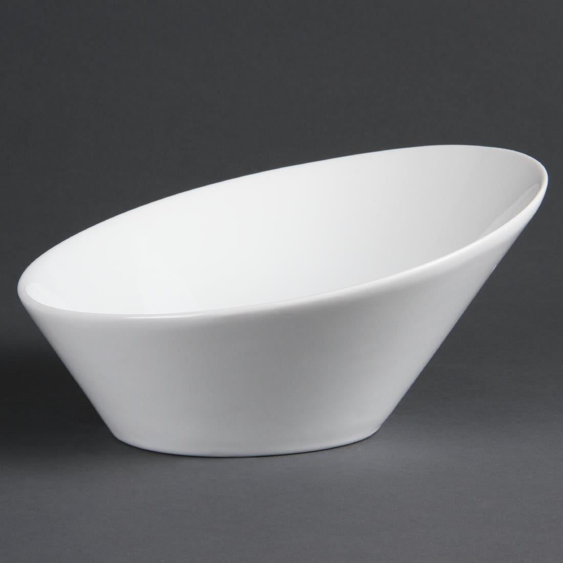 CB078 Olympia Whiteware ovale hellende kommen 22,2x24,6cm (3 stuks)