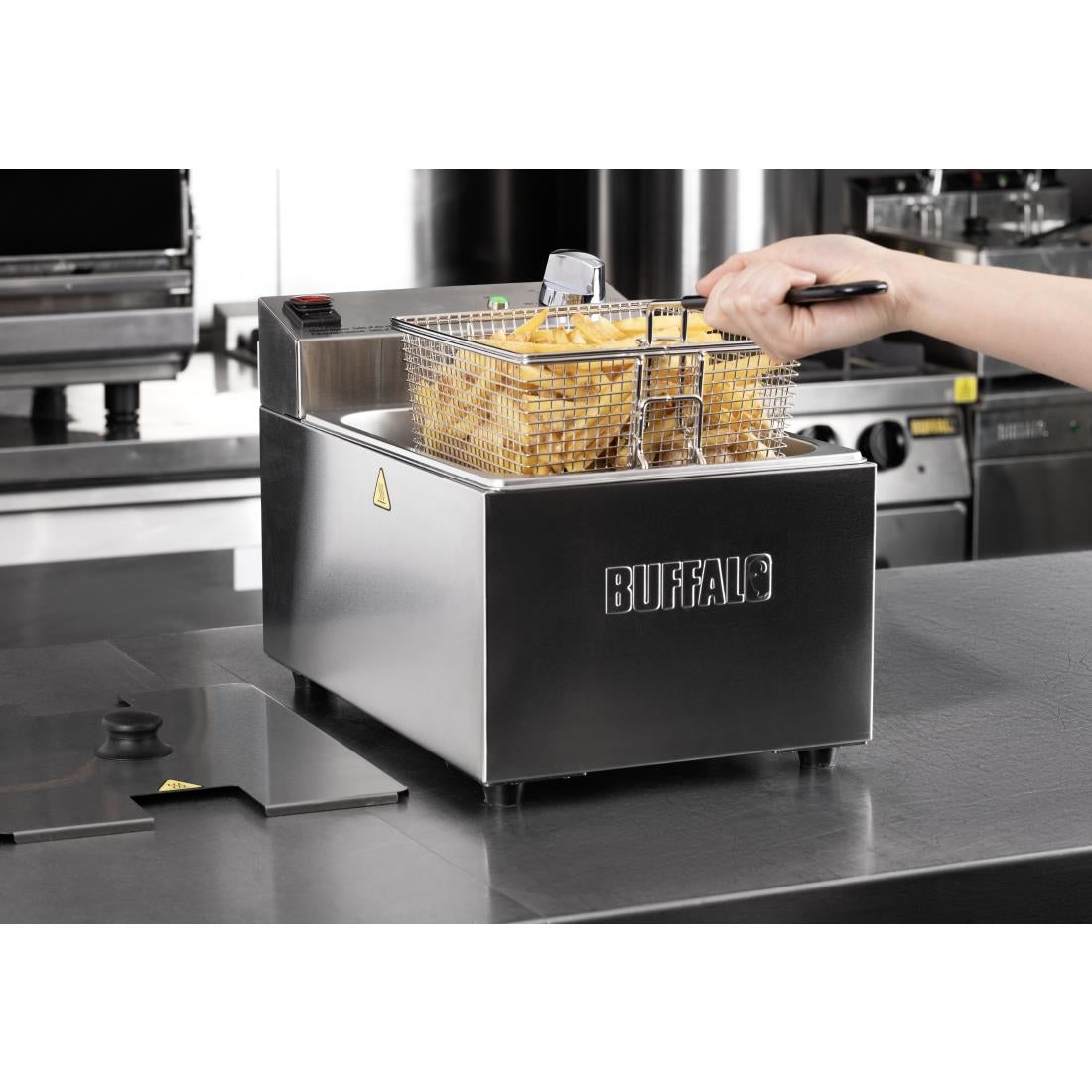 CU616 Buffalo Enkele Friteuse 5Ltr 2800W