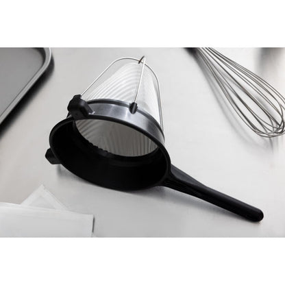 W693 Matfer Bourgeat puntzeef 20cm