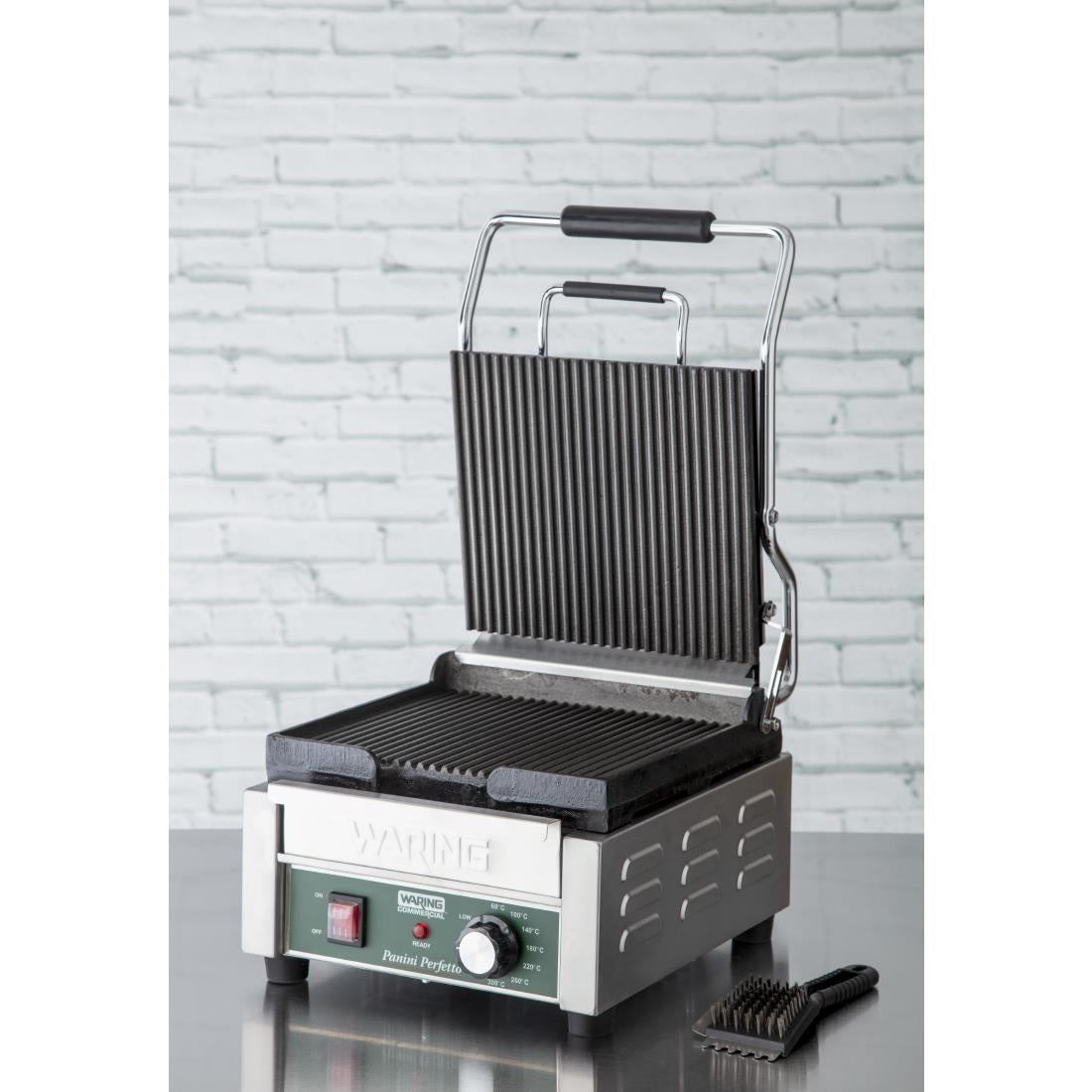 CF230 Waring paninigrill - groef/groef