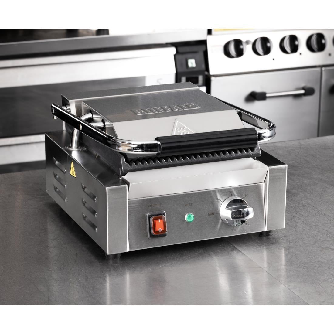 CU600 Buffalo Dubbele Contactgrill Geribbelde Platen