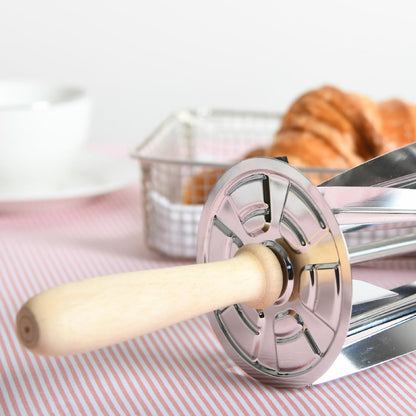 HS517 Gobel RVS Croissant Roller Cutter Met Houten Handvat 510x95X95mm