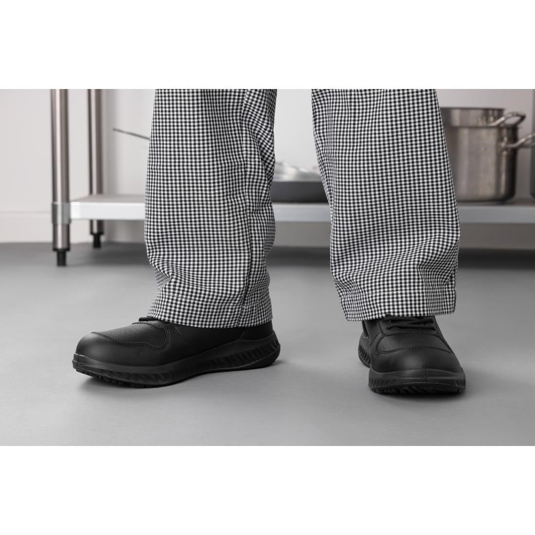 BA063-45 Slipbuster sneakers van gerecyclede microvezels matzwart 45