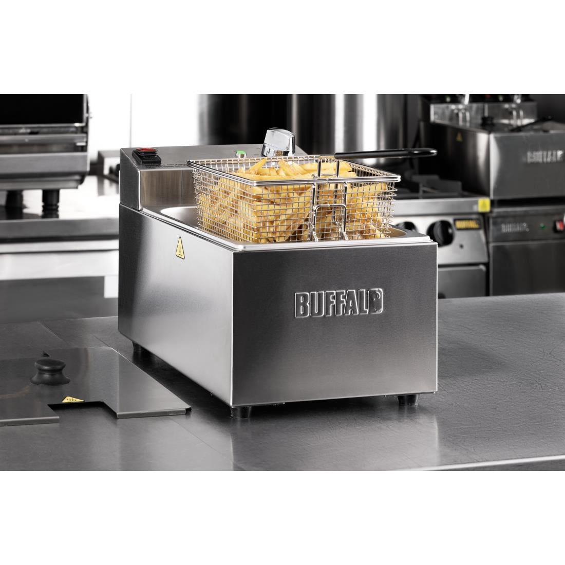 CU616 Buffalo Enkele Friteuse 5Ltr 2800W