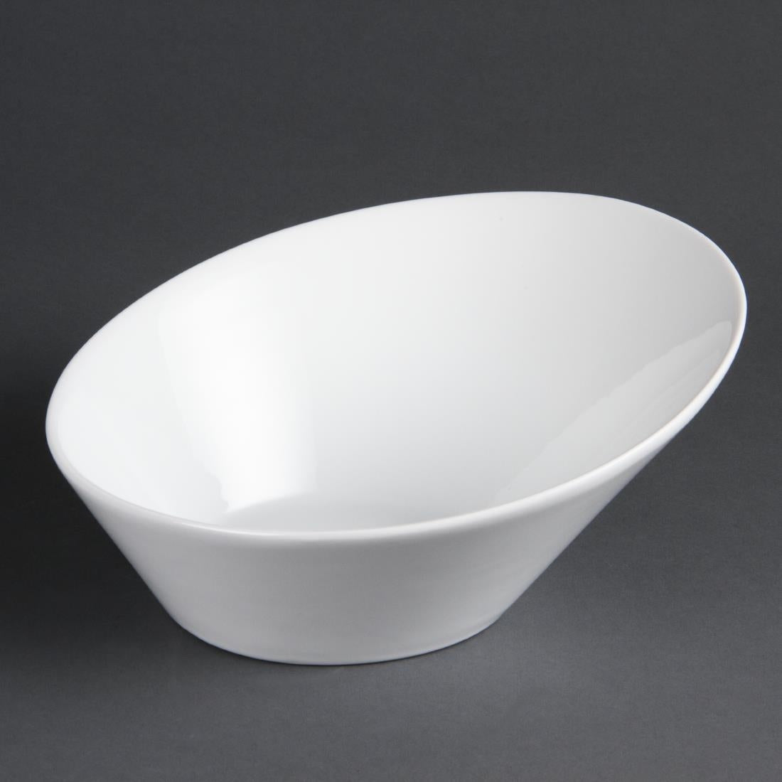CB078 Olympia Whiteware ovale hellende kommen 22,2x24,6cm (3 stuks)
