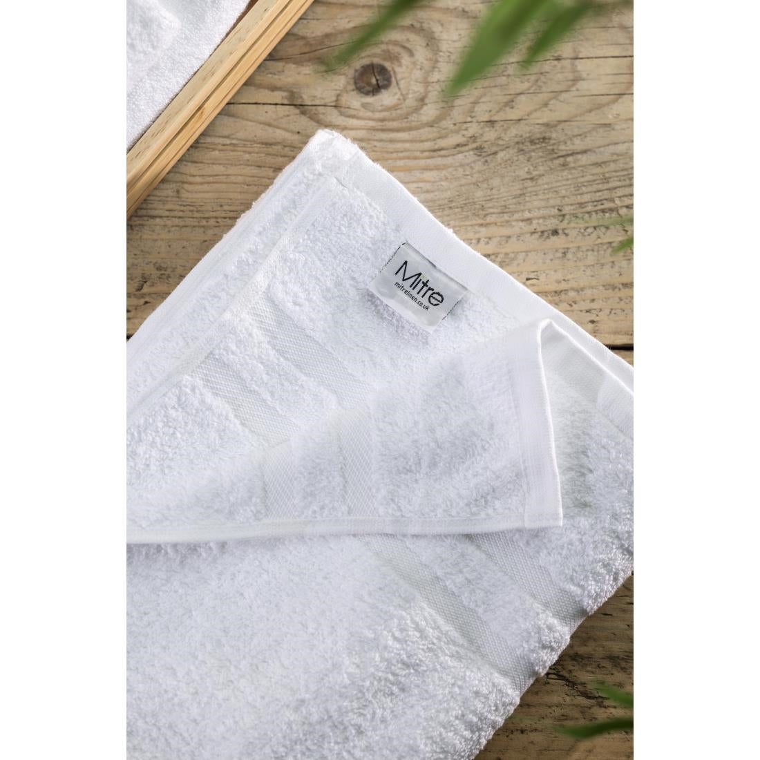 GT791 Mitre Comfort Nova badlaken wit 100x150cm