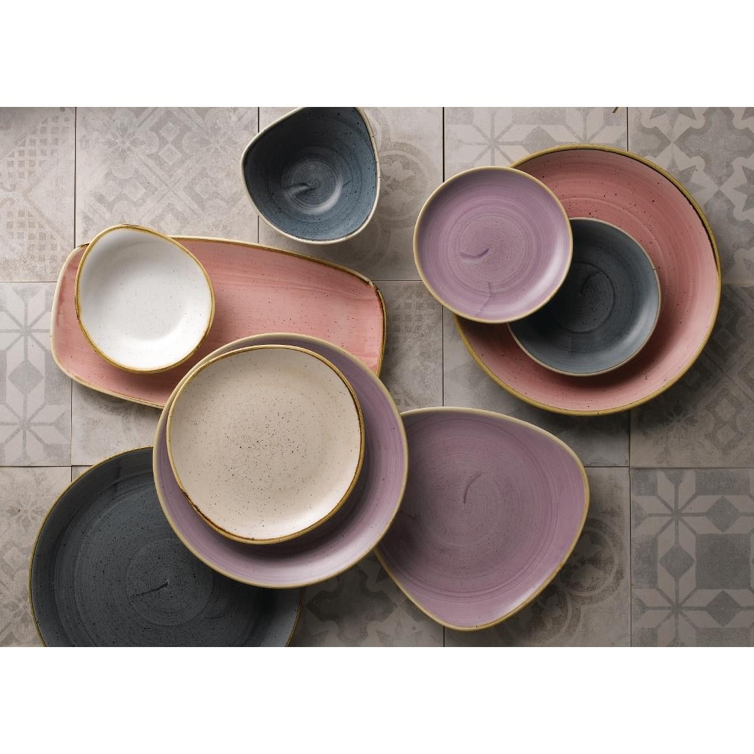FR023 Churchill Stonecast Lavender Evolve Bord 16.5cm (12 stuks)