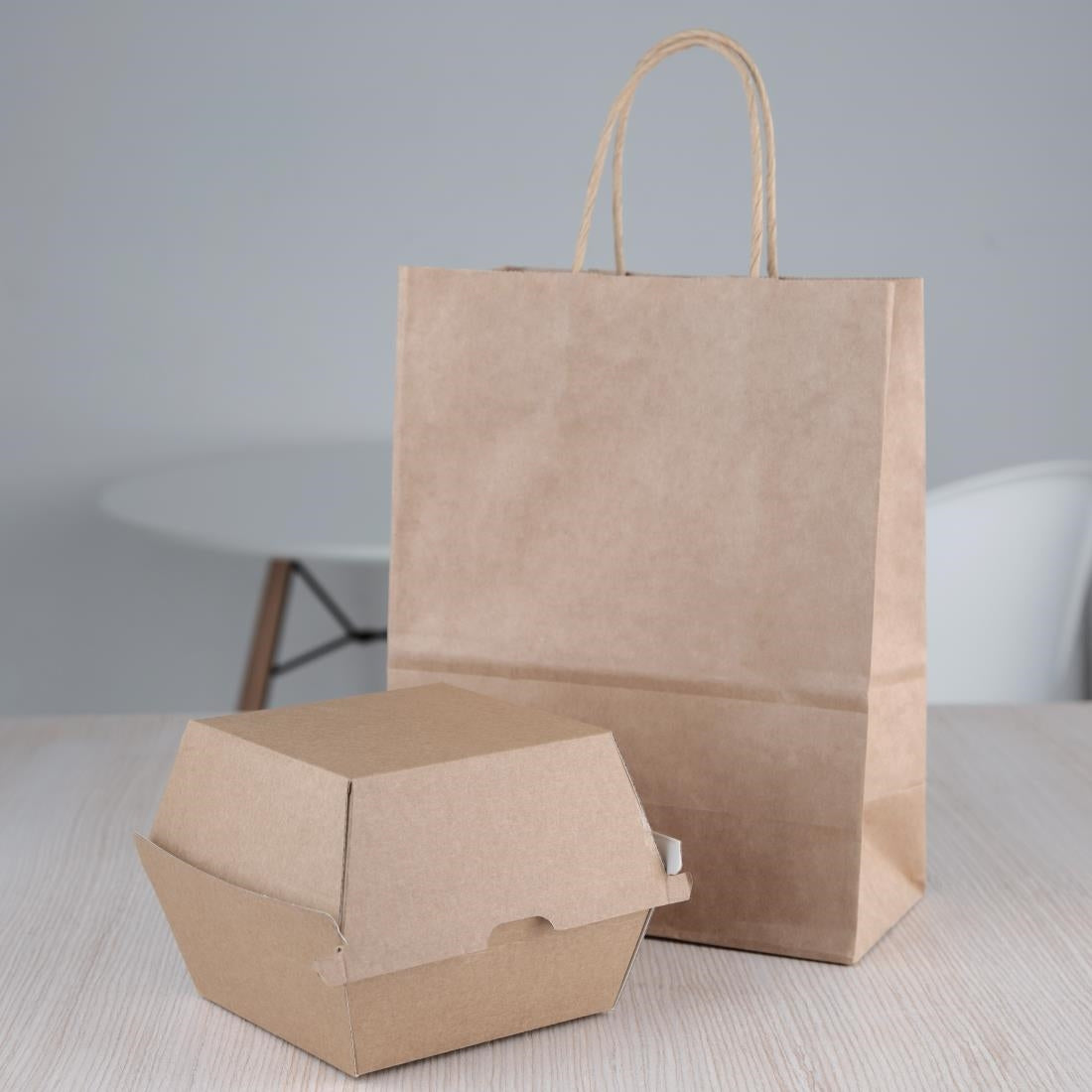FB665 Fiesta Compostable composteerbare hamburgerdoosjes kraft groot 112mm vierkant (150 stuks)
