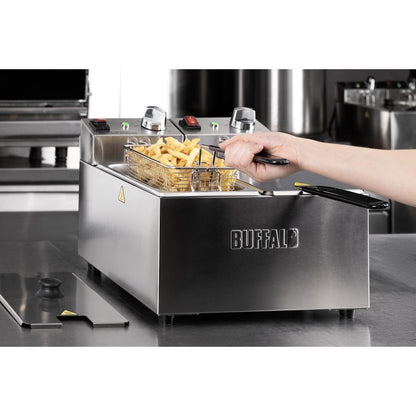 CU615 Buffalo Dubbel Tank Dubbele Mand 2X3Ltr Aanrecht Friteuse 2X2Kw